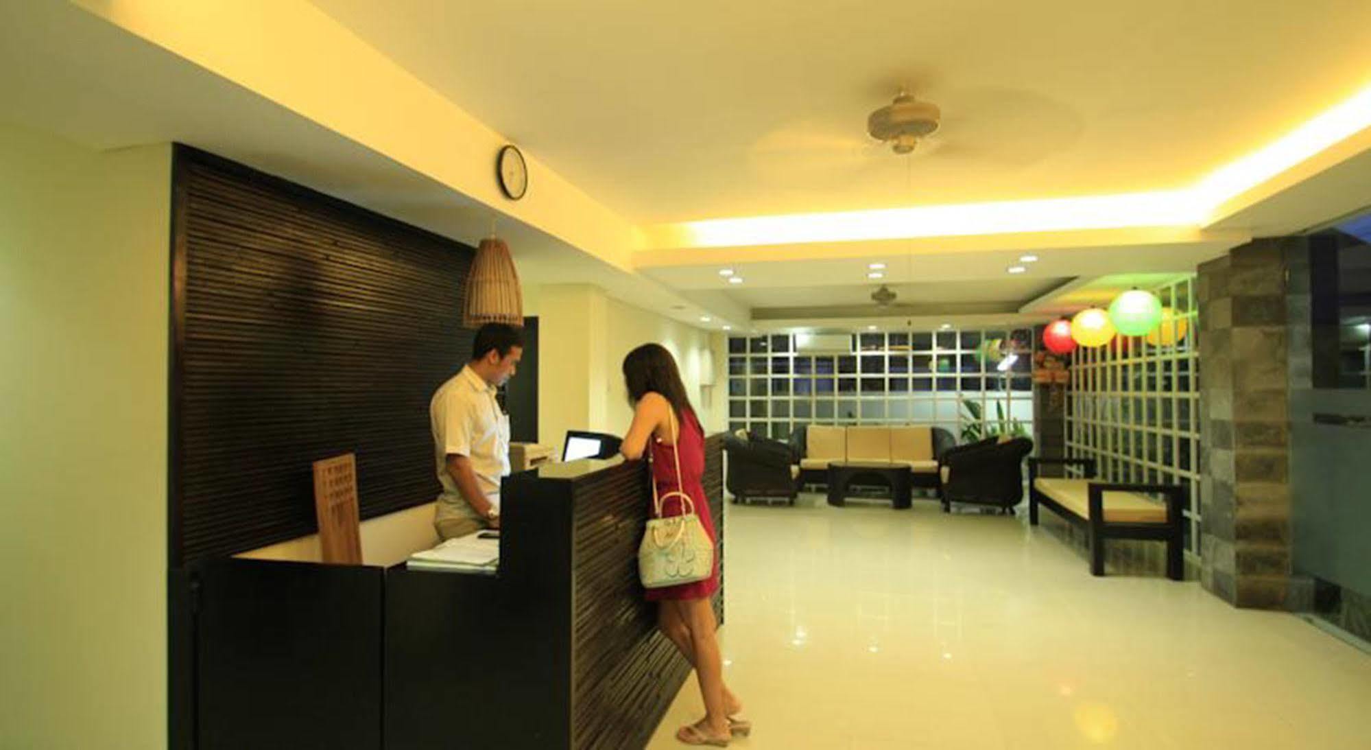 Airport Kuta Hotel And Residences Tuban Zewnętrze zdjęcie